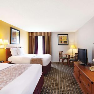 Queen Room Two Queen Beds No Resort Fee